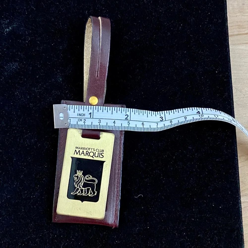 Vintage Marriott's Club Marquis Leather Luggage Tag Brass Lion Logo Travel Bag